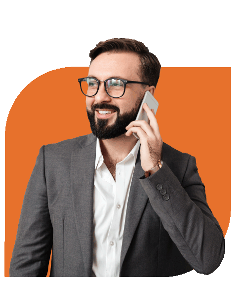 Abogado hablando por teléfono